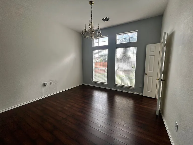 7154 Tularosa Ct — Photo 6