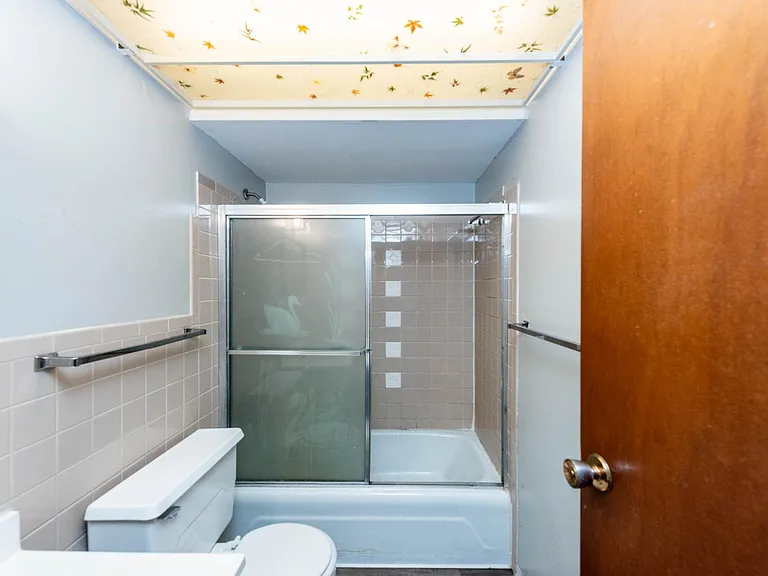 15 Regency Ct #15 — Photo 9