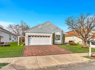 13 Colwyn Way, Toms River, NJ 08757