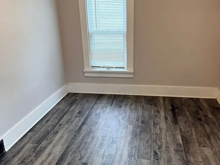 329 Lyon St NE #5 — Photo 8