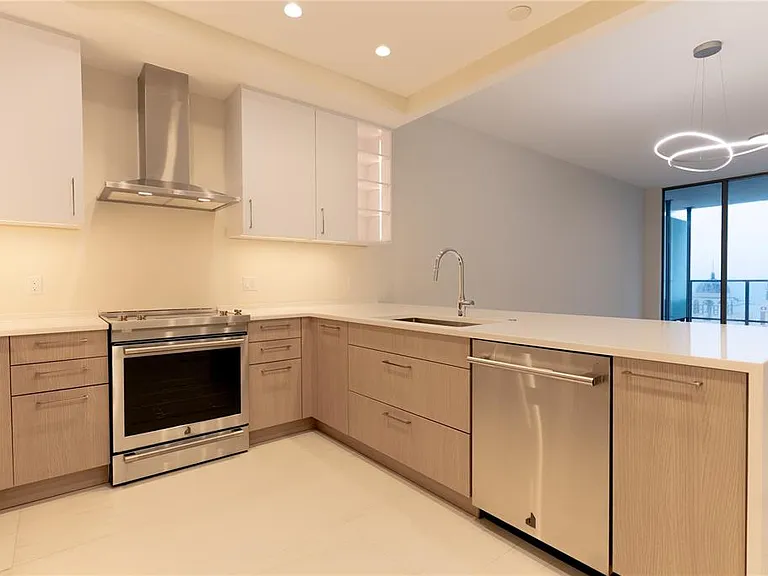 275 1st Ave S #1504 — Photo 6