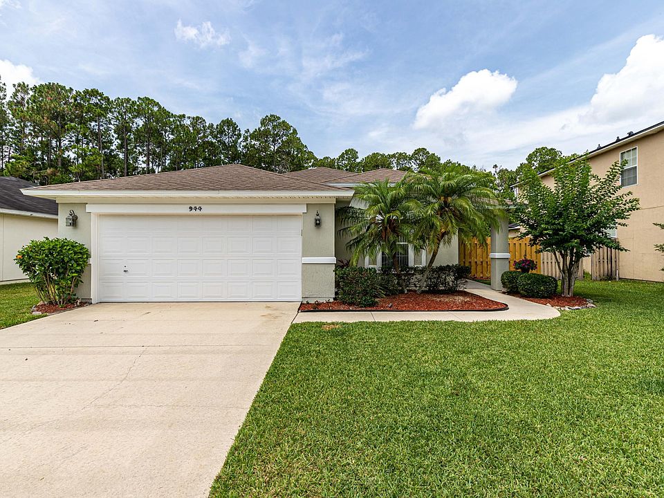 1st image of 944 COLLINSWOOD Drive W