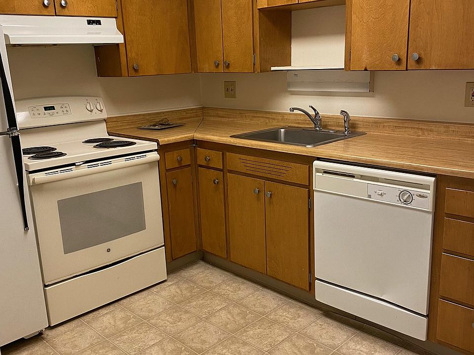 1st image of 1121 W 7th Ave #8