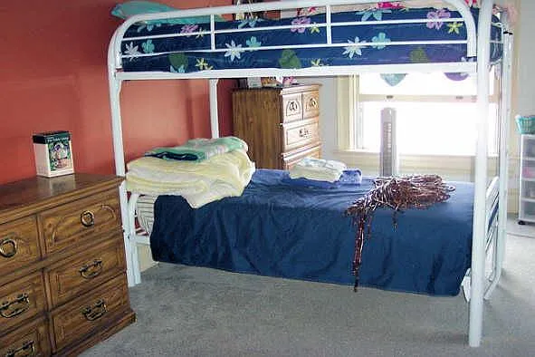 3 bed, 1250 sqft, $1,150 — Photo 3