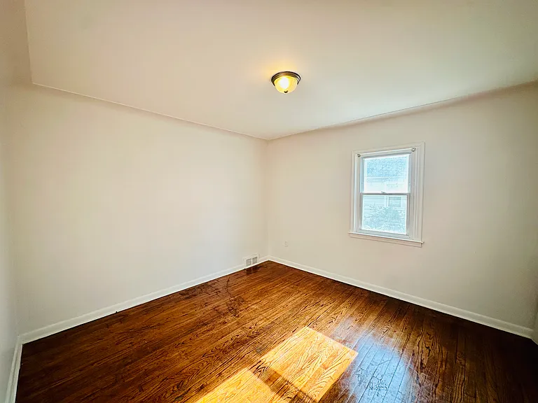 11026 Studebaker Ave — Photo 12