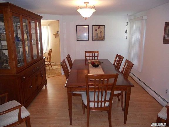 5th image of 30 Hewes St