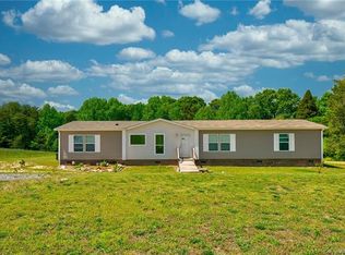 1042 Margrace Rd, Kings Mountain, NC 28086