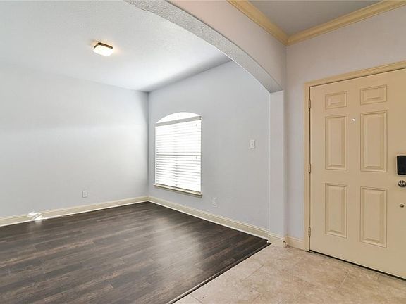 3rd image of 8464 Gentian Dr