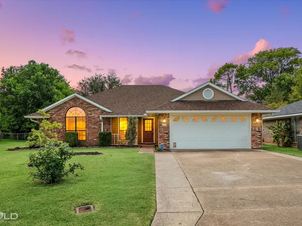 310 Brownlee Cir, Bossier City, LA 71111