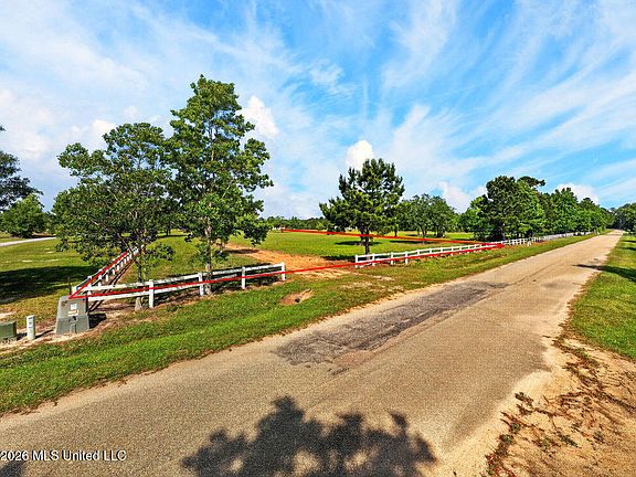 4th image of Jordan Bluff Dr Lot 7