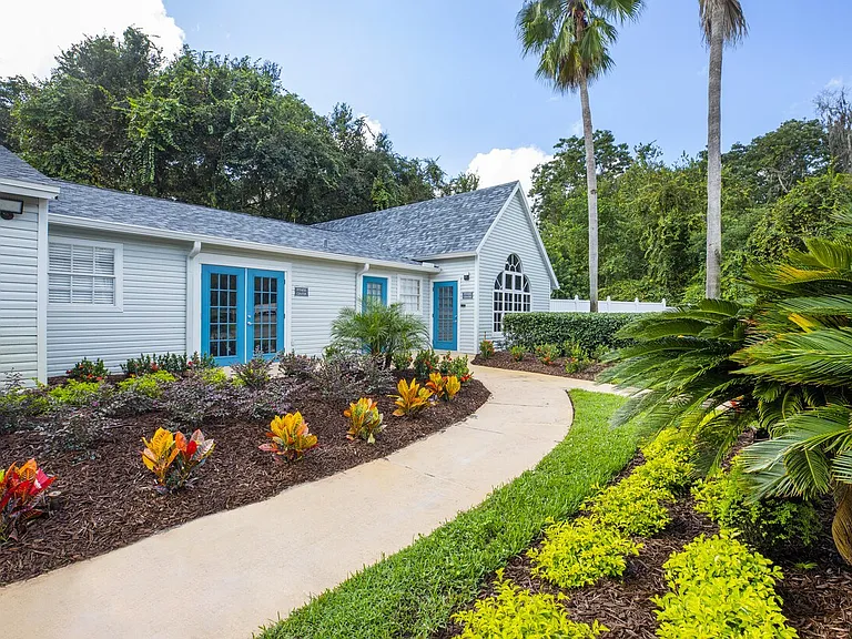 Reserve at Lakeland Apartment Homes — Photo 35