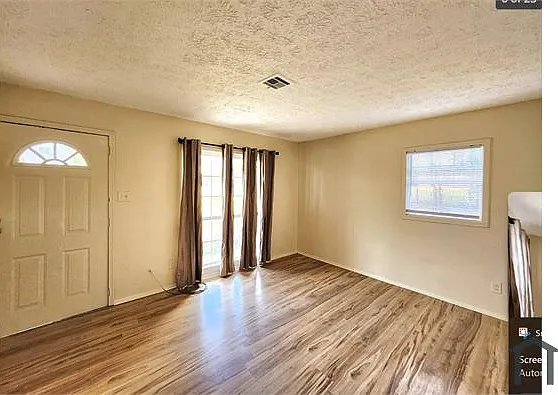 1616 Yarbrough St — Photo 10