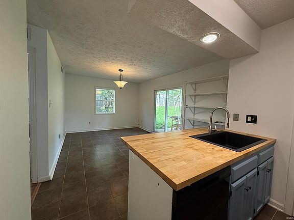 5th image of 802 E Allendale Dr