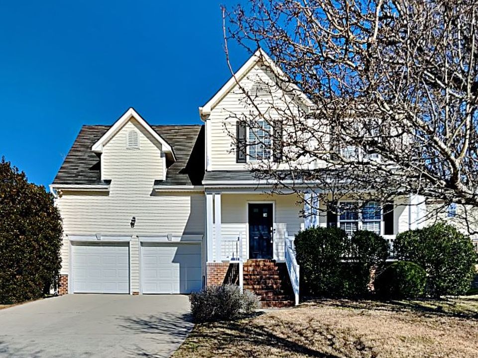 1st image of 15 Gwendolyn Cir