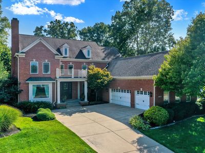 8040 Heyward Dr, Indianapolis, IN, 46250