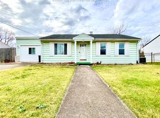 119 Howard St, Letart, WV 25265
