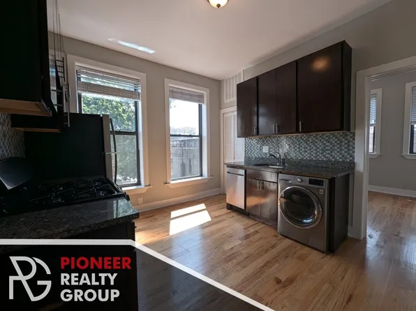 (undisclosed Address), Chicago, IL 60657