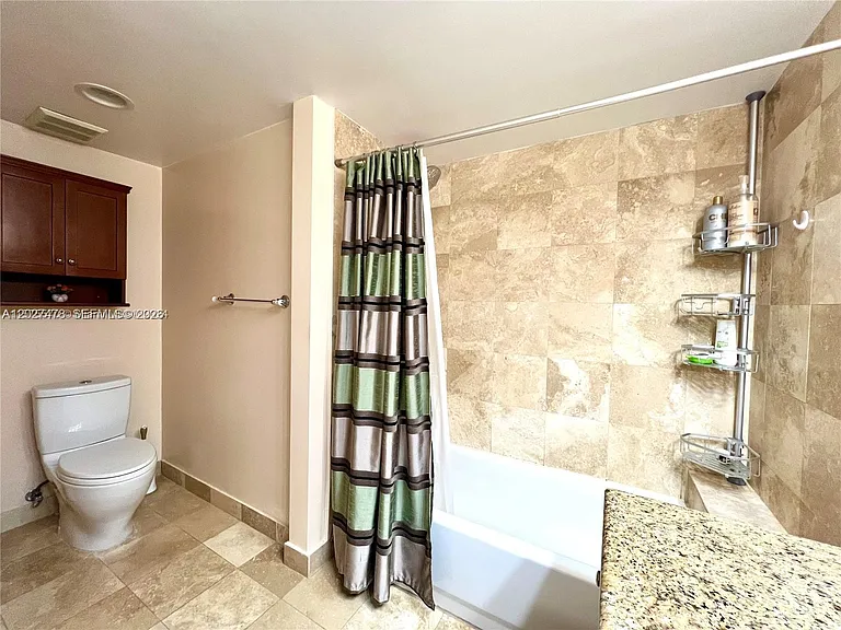 201 S Golden Isles Dr #306 — Photo 28