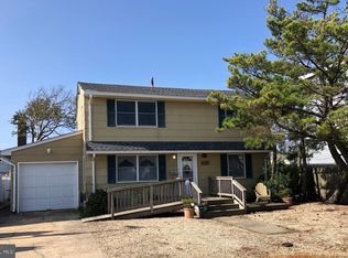 6 E Rhode Island Ave, Long Beach Township, NJ 08008