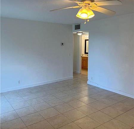 3rd image of 561 NE 21st Ave #3