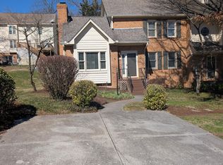 915 Miles Ct, Knoxville, TN 37923