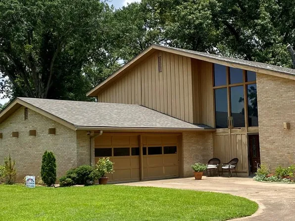 926 Bradley Dr, Athens, TX 75751