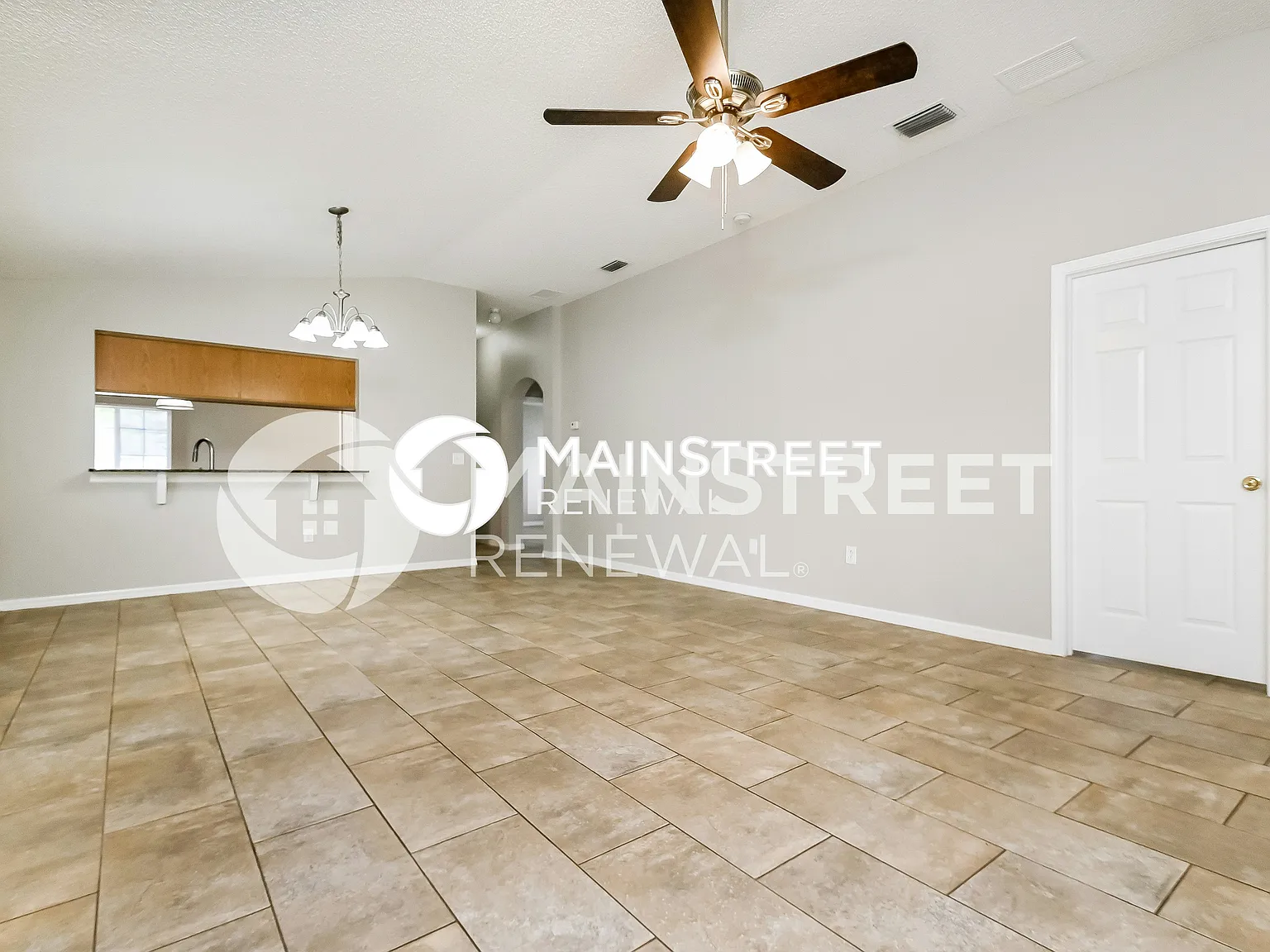 11818 Lynmoor Dr — Photo 3