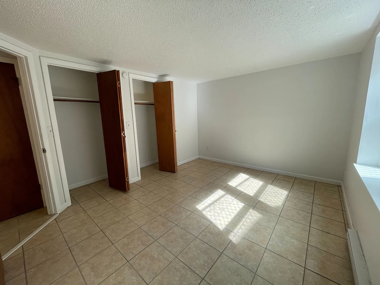 190 South Allen Street — Photo 4