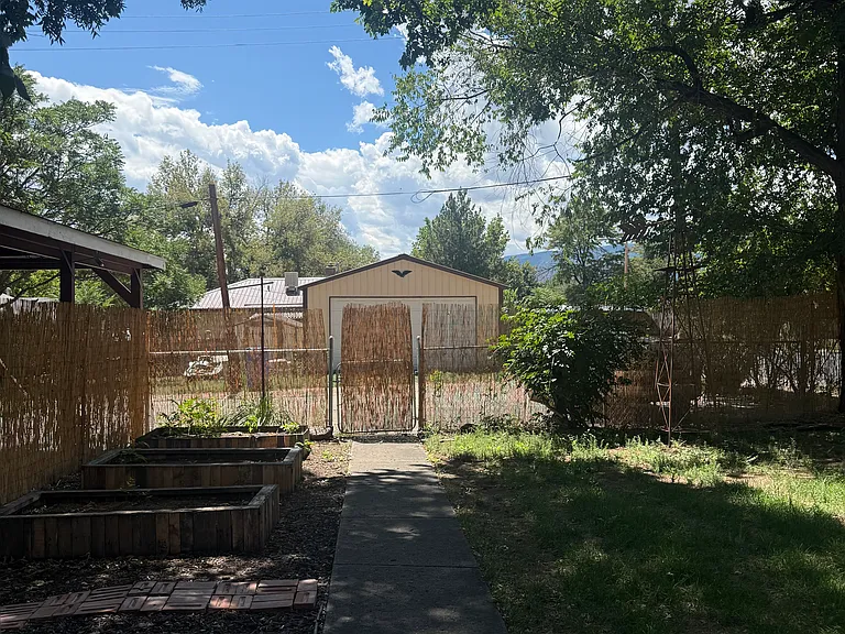 704 Whipple Ave — Photo 20