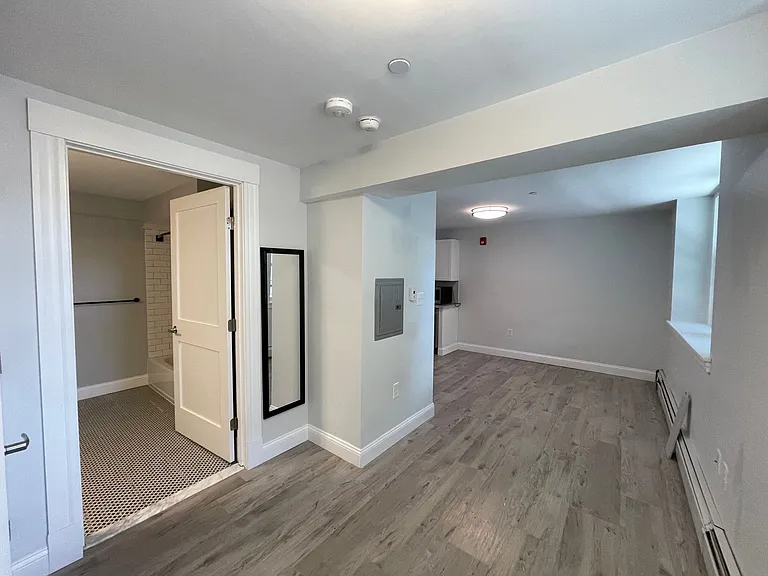 235 Lafayette St #1A — Photo 5