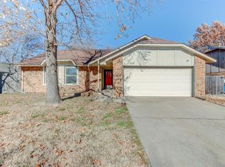 1204 W Durham St, Broken Arrow, OK 74011