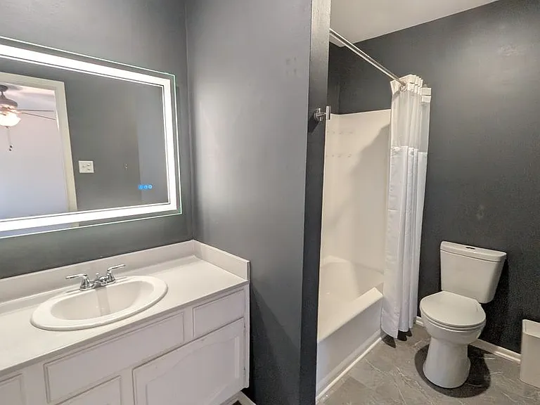 976 Sunmeadow Dr — Photo 21