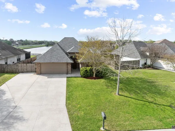 41521 Hearthstone Ave, Prairieville, LA 70769