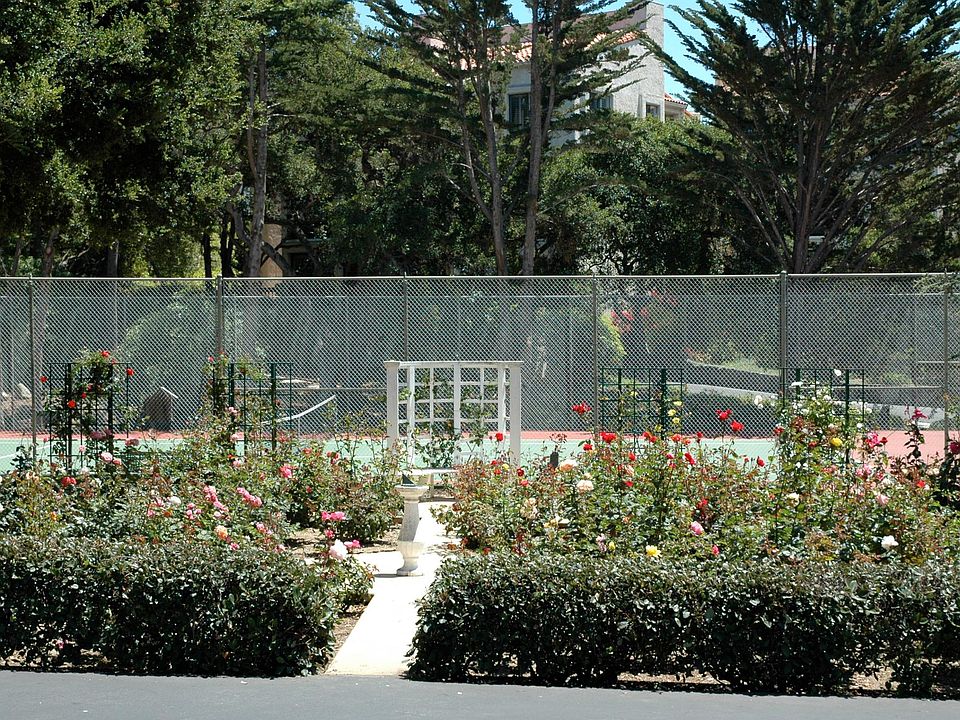 rose gsrden and tennis court 