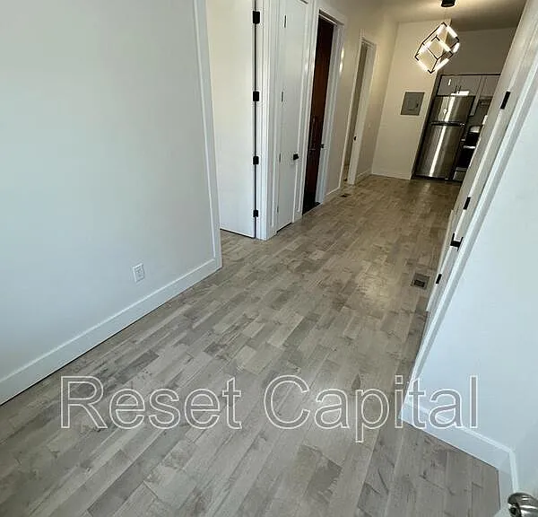 40 Johnston Ave — Photo 4