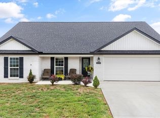 1019 Pathways Dr, Seymour, TN 37865
