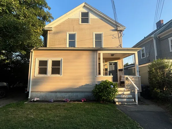 19 Vernon Ave #2, Newport, RI 02840
