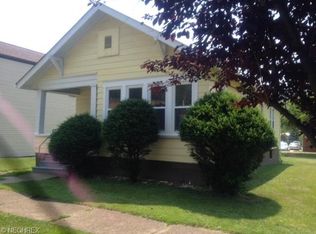 910 3rd St, Brilliant, OH 43913