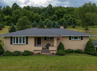 889 Scenic Dr, Coal Center, PA