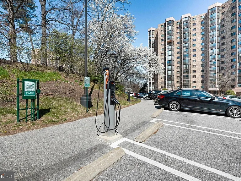 5901 Mount Eagle Dr #301 — Photo 45