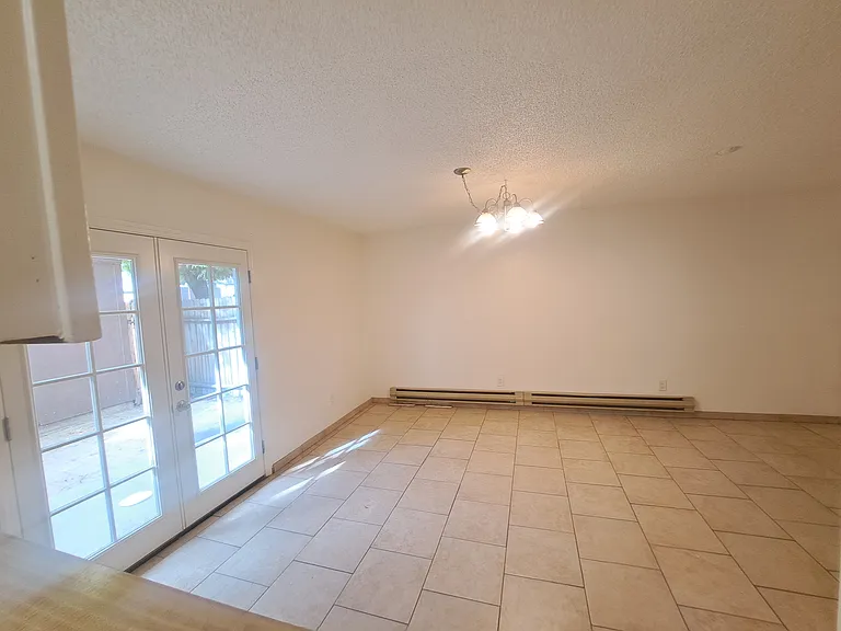 1345 Branson Ave #1D — Photo 5