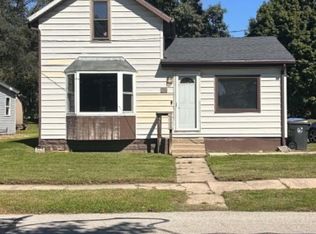 407 E Swihart St, Columbia City, IN 46725