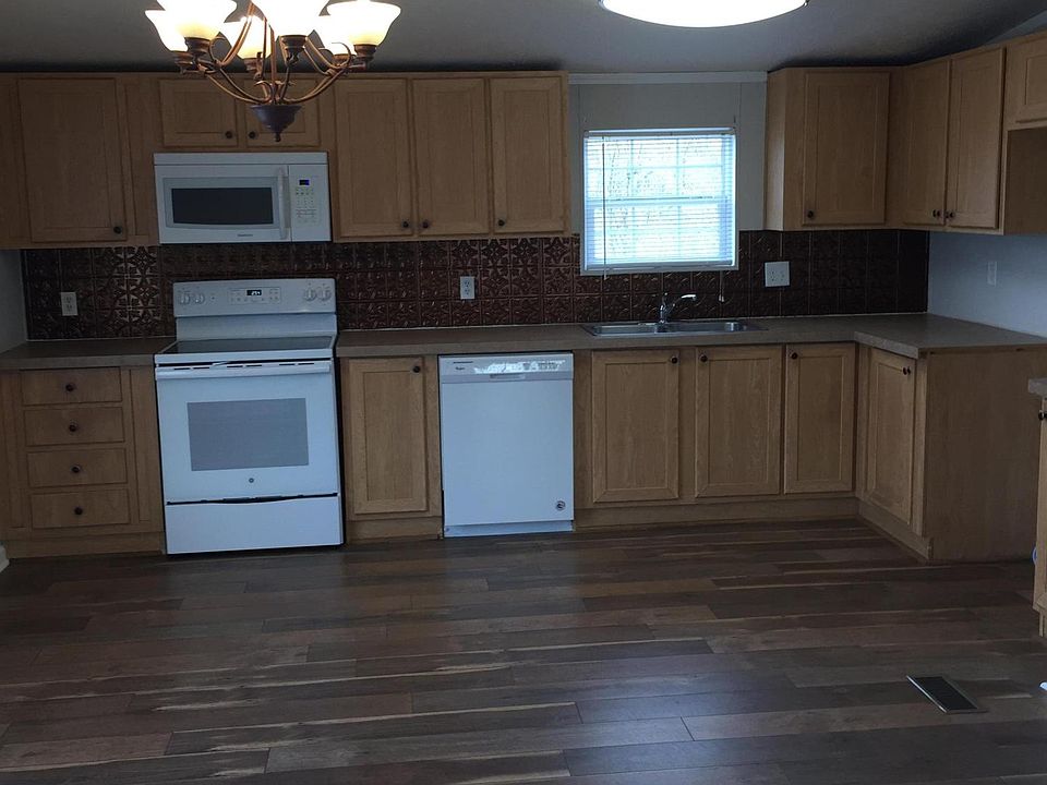 1st image of 258 Hialeah Dr