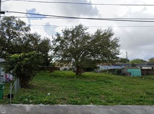 2274 NW 49th St, Miami, FL 33142