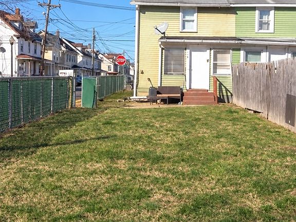 2nd image of 46 W Monroe St #B
