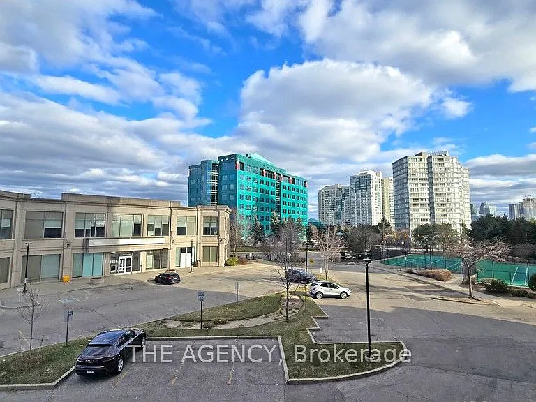 25 Kingsbridge Garden Cir #226 — Photo 25