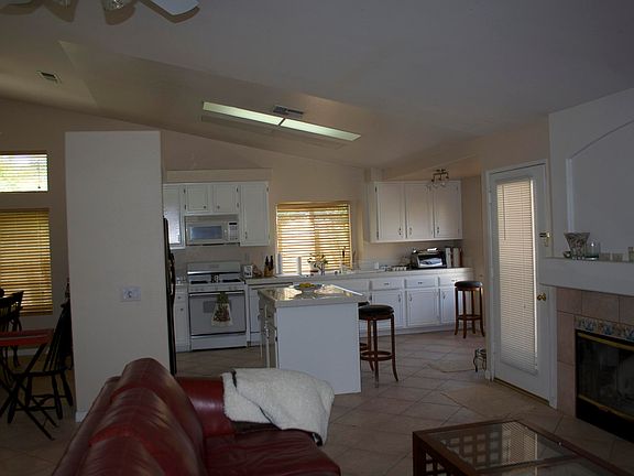 4th image of 45005 Desert Fox Dr