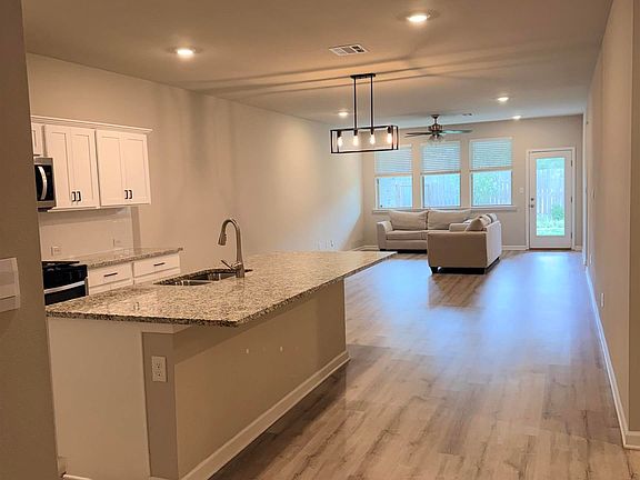 2nd image of 6407 Tiger Pointe Dr