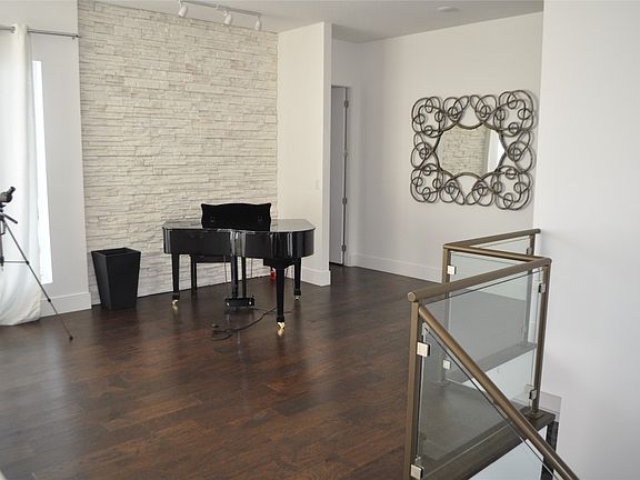 4th image of 1843 Diamond View Dr