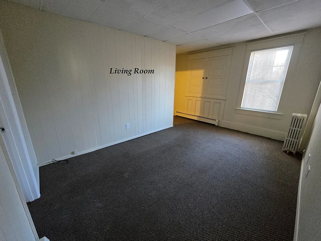 3 bed, 950 sqft, $1,550 — Photo 4